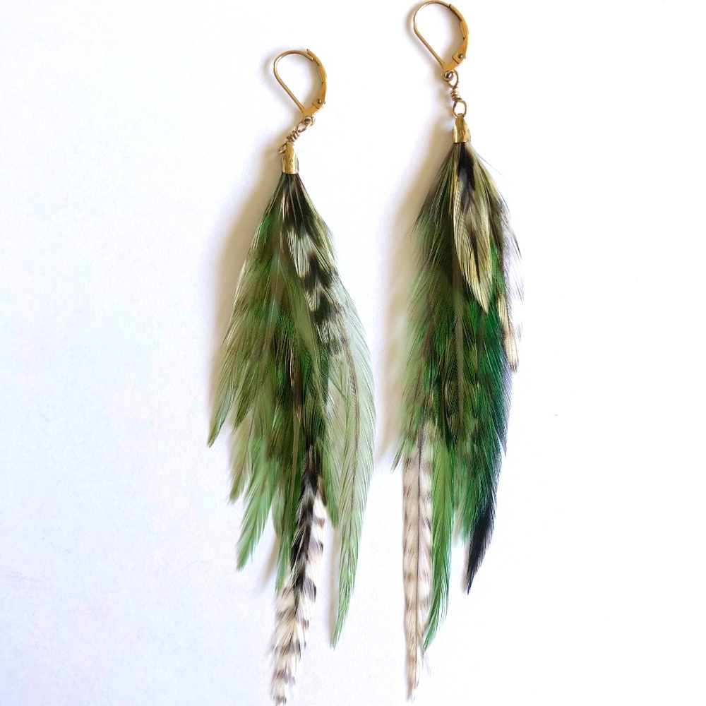 Beautiful Real Green Feather Earrings. Pieced ears long feather dangle earrings
